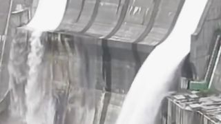 Dam gates opening