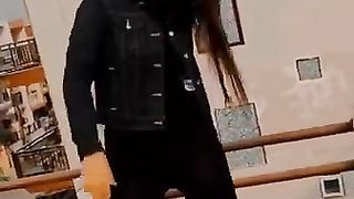 Watch Beautiful girl dance video and enjoy this video