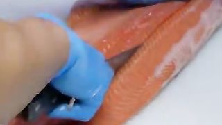 Asgher fish cutting