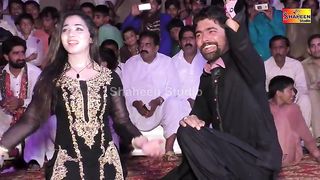 Mehak Malik -New Latest Video Dance -in Multan !By Shaheen Studio - YouTube