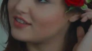 Hayat Full Screen Status Hande Erçel -99GFVBIkuuI-1080pp-1702304286.