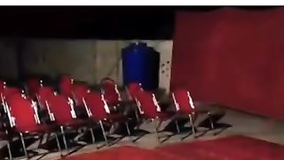 چاچا نے اخیر ہی کر دی.... جنات کے مجمے سے کانفرنس کر رھا ھے...