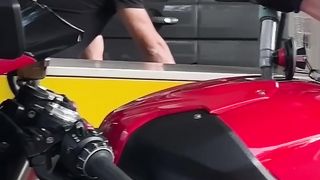 РЕАКЦИЯ не на мотоцикл???? #мотоТаня the reaction is not to the motorcycle #motoTanya moto bike girl