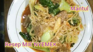 Resep mie nyemek