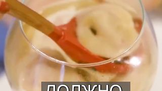 Ягодные ПЕЛЬМЕНИ в шампанское появились в меню #trending #tiktok #new #top