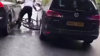 Tag the rider