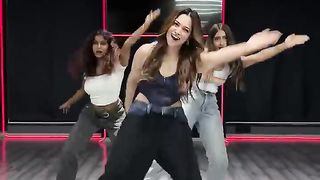 #shorts JAILER #Kaavaalaa Hookstep #tamannaah #anirudh #jailer #rajinikanth #viral #metanewstelugu.