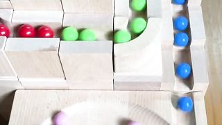 Wooden spoon balls tracking