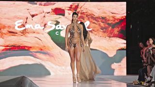LUCCIANA BEYNON ⧸ SLOW MOTION VIDEO ⧸ Swim Week The Shows 2023