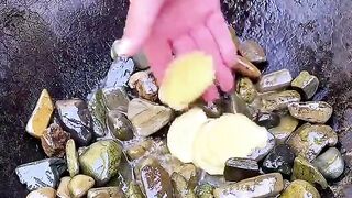 Peixe japonês  no tacho