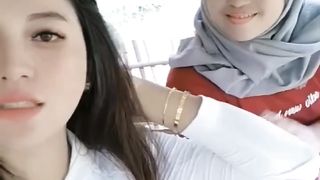 Bermain di kebun 2