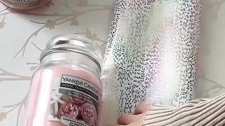 Упаковываем аромасвечу в подарок