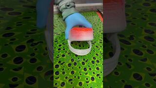 Hydro Dipping Crocs ???????? Satisfying