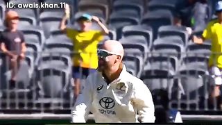 Pakistan 2st wicket gone