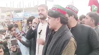 PTI's convention in Bannu... Former MPA Pakhtun Yar Khan's brother Hekmat Yar Khan expressed his views on Bannu Tehsil Domail convention.