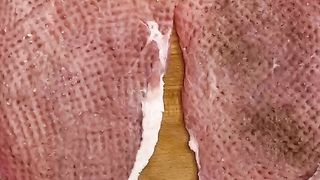 Мясные рулетики с солёным огурцом