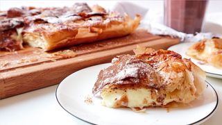 Bougatsa