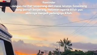 Jangan pernah melihat orang sebelah mata