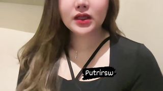 Bergoyang dulu yok sebelum kenalan