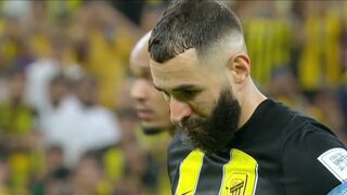 Karim Benzema reaction to Al Ahly player do Cristiano Ronaldo celebration in FIFA Club World Cup
