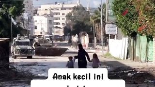 allahhuakbar selamatkn mereka bertiga yaallah