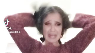 فاش تسايني شي واحد حتى يكون راسو و يفوتك القطار ????????