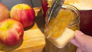 Easy homemade Apple Jam