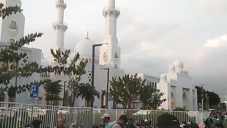 Menuju ke masjid syeh zayyed solo