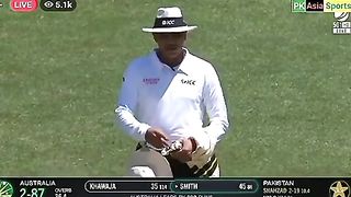 Khurram shahzad take a wicket of smith