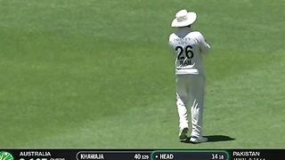 Amir Jamal take a wicket of head