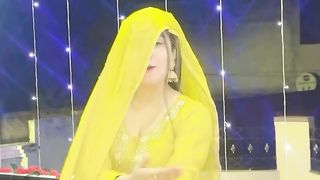 Piyanka Mongia New Instagram Reels ☺️ #instashorts #piyankamongia #kabootarsong
