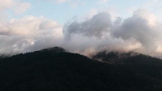 "Chasing Sunsets: A Cinematic Exploration of Nature's Ephemeral Beauty"