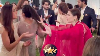 haniaamir iqraaziz dancing at ushnashah wedding-VFO16gVTXKM-1080pp-1702814287.