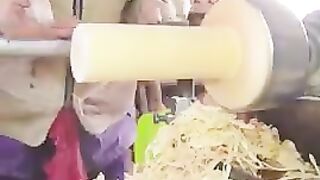 The making technology of wooden vase- Good tools and machinery make work easy