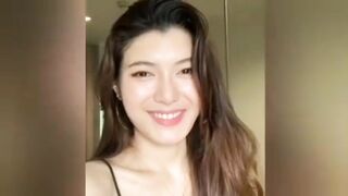 Pengen Banget Punya Istri Mulus Cantik Kayak Tante Cantik Ini