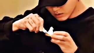 This TaeKook moment really melt heart ????????♥️♥️