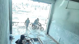 چوروں کو پڑ گئے مور