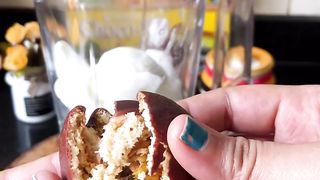 Mango choco pie milkshake