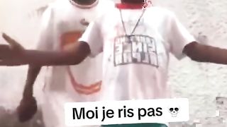 Moi je ris pas