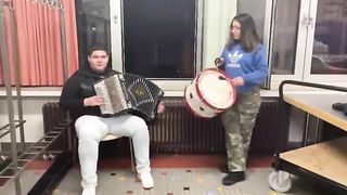A concertima and a bomboja make the party.