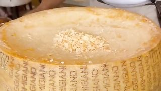This Parmesan cheese wheel pasta is definitely worth trying when in Aruba????