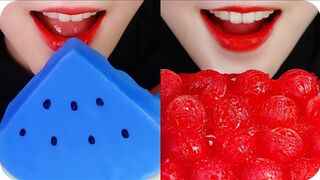 Ice eating asmr