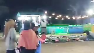 Jalan jalan ke pasar malam