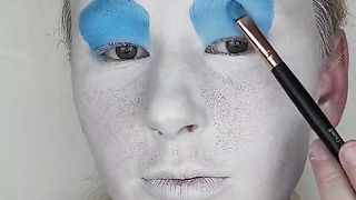 Queen of hearts illusion makeup