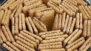 Biskit cake