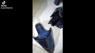 Hitam lembayungb biru