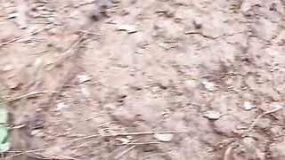 After eating, the monkey's lips are red