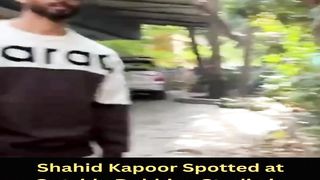 Shahid Kapoor Spotted at Outside Dubbing Studio in Bandra #shahidkapoor #shorts #short #trending #viral #bollywood #shortvideo