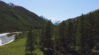 "Beyond Horizons: A Cinematic Expedition Through Earth's Natural Wonders"