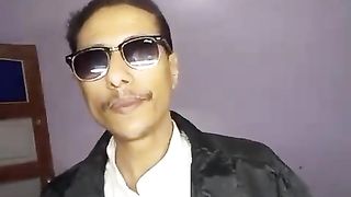 اجنبى